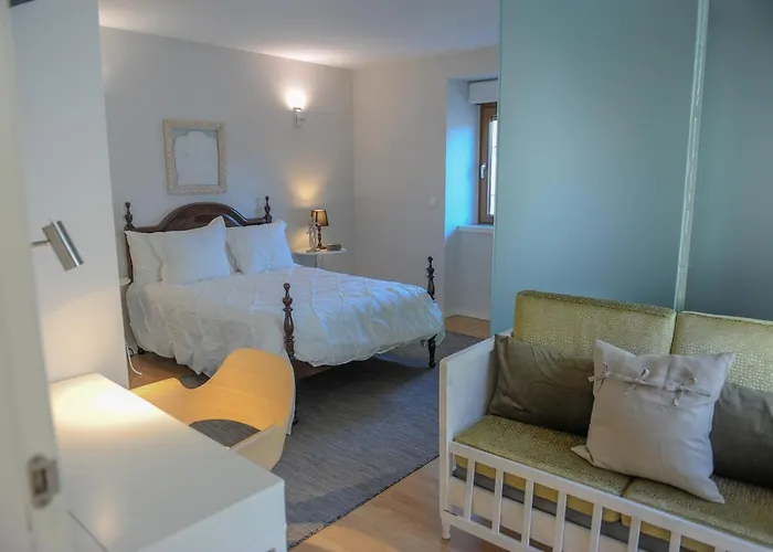 Casa Centenaria Povoa Nova アパート